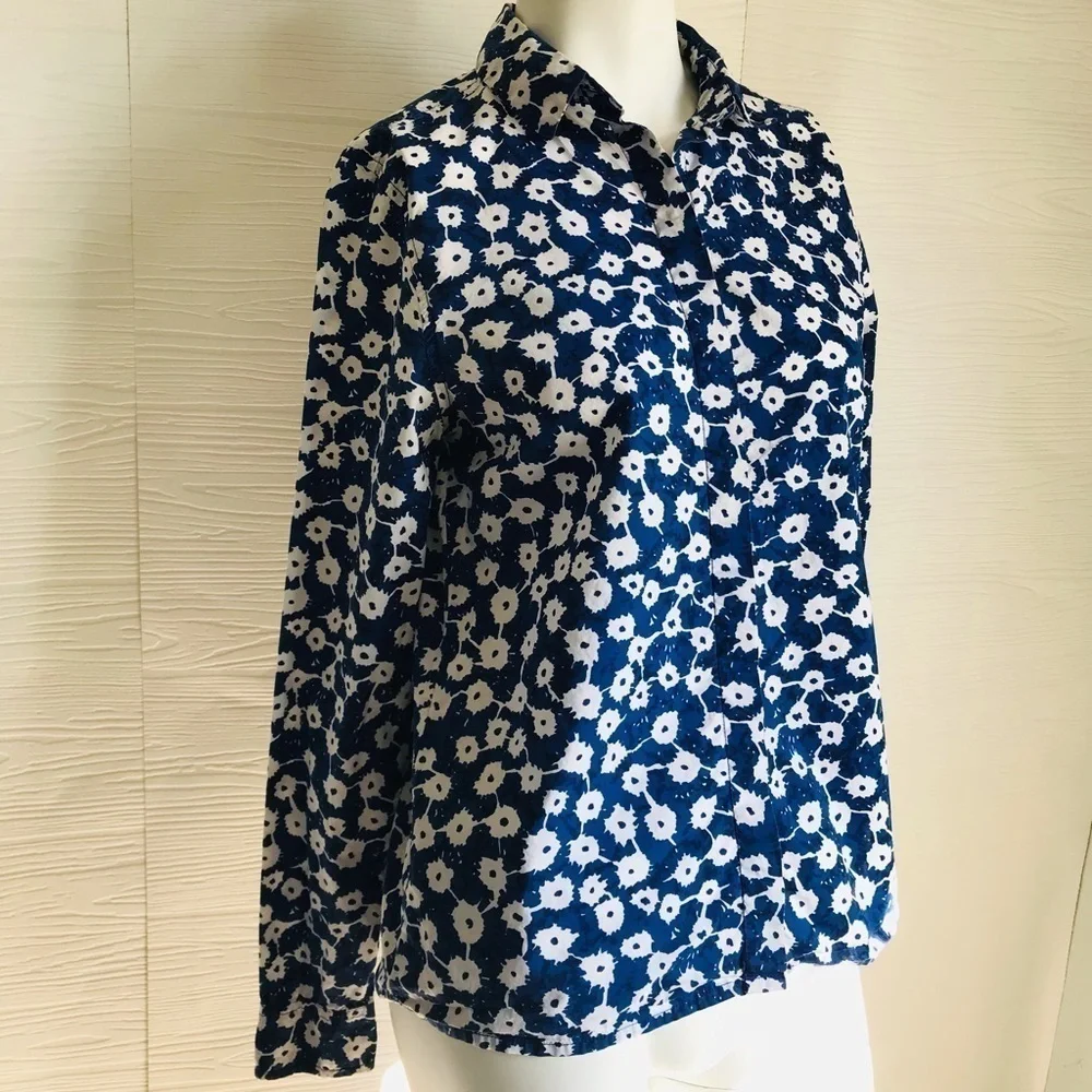 KATE SPADE SATURDAY BLUE WHITE BUTTON DOWN SHIRT SIZE XS